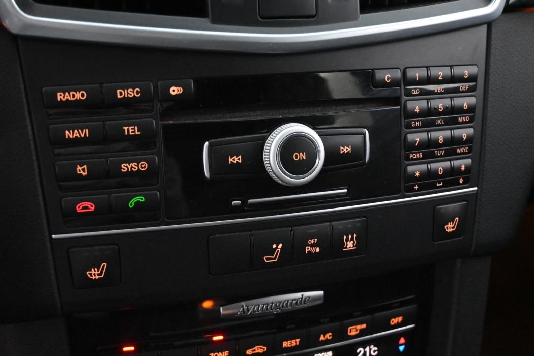MERCEDES-BENZ E 2010