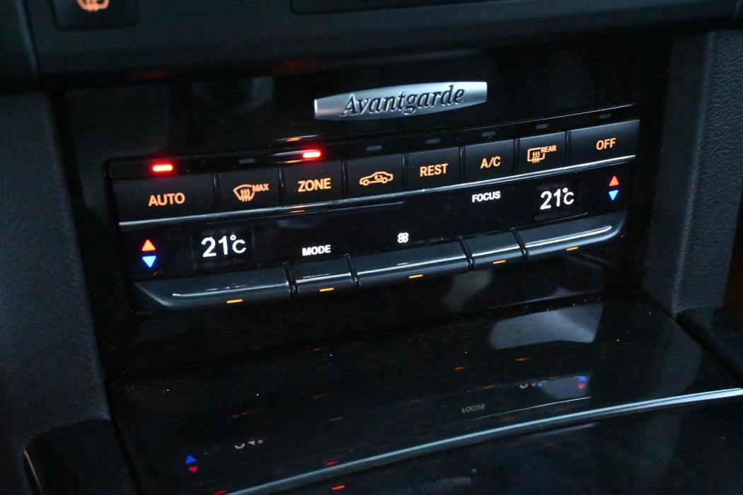 MERCEDES-BENZ E 2010