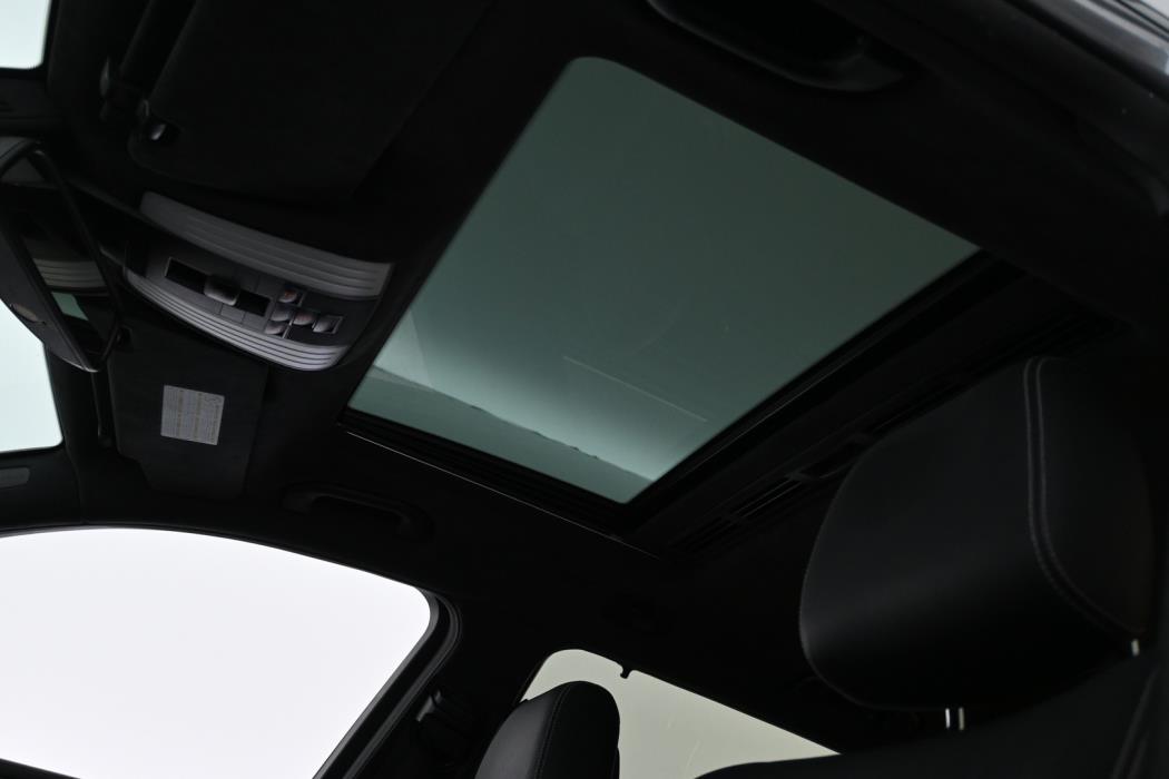 MERCEDES-BENZ E 2010