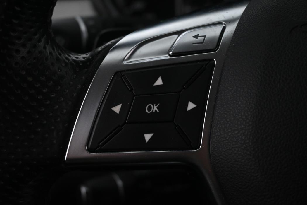 MERCEDES-BENZ ML 2012