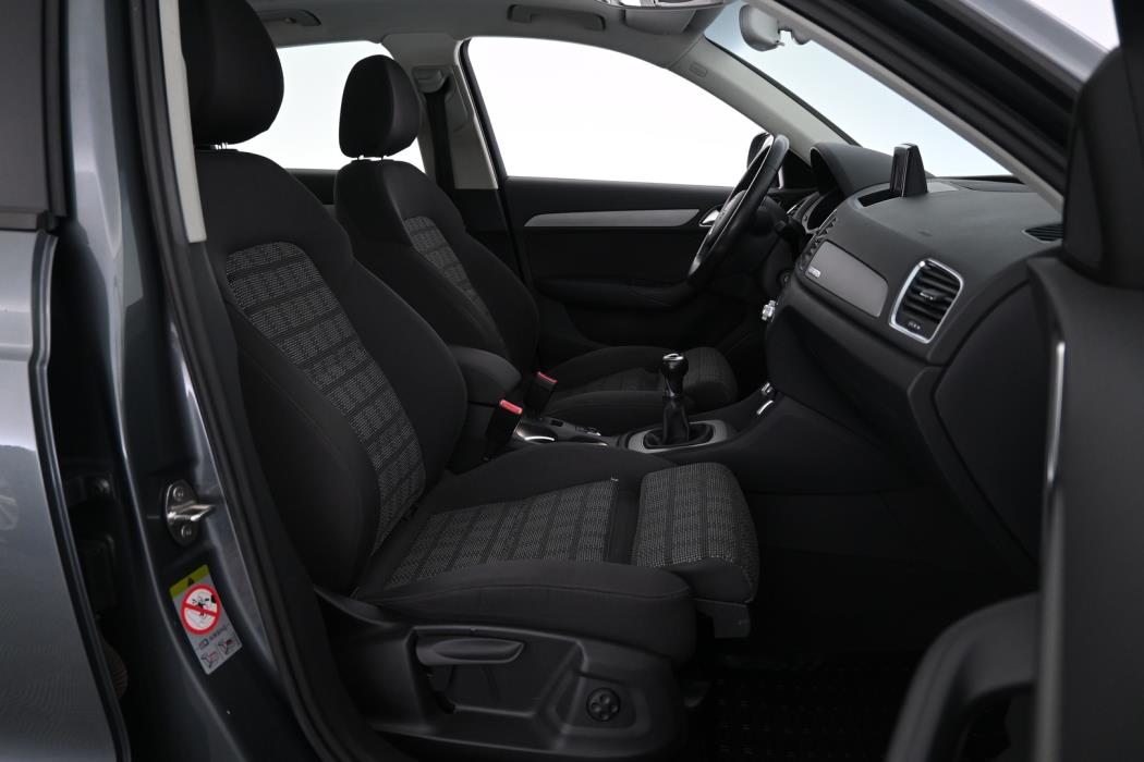 AUDI Q3 2012
