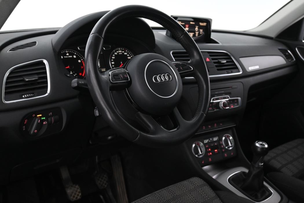 AUDI Q3 2012