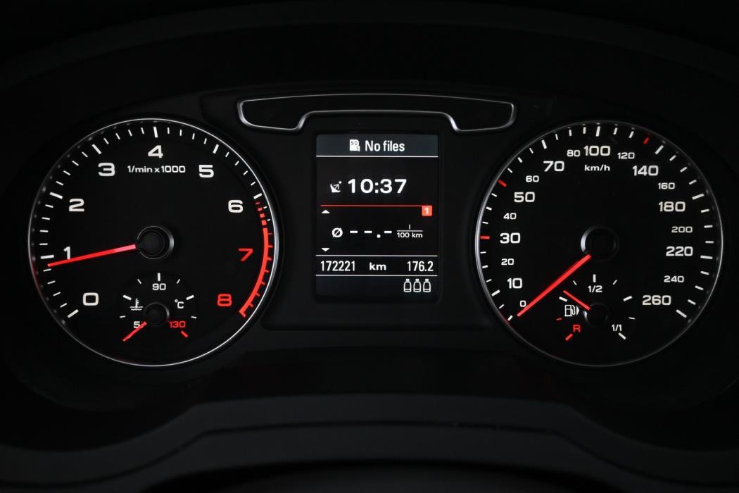 AUDI Q3 2012