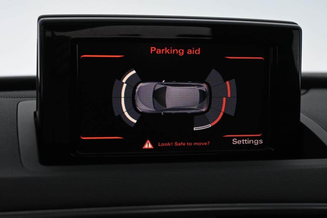 AUDI Q3 2012