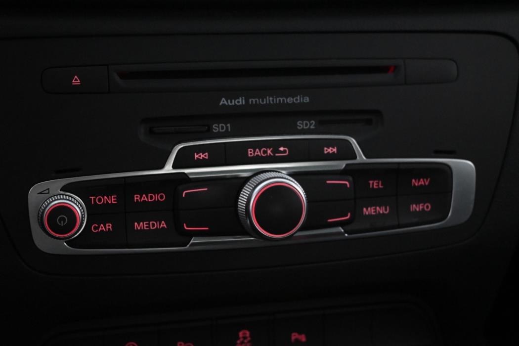 AUDI Q3 2012