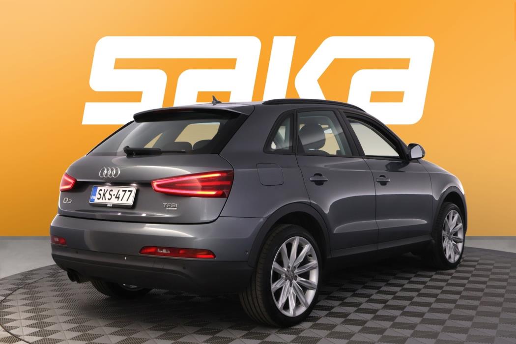 AUDI Q3 2012
