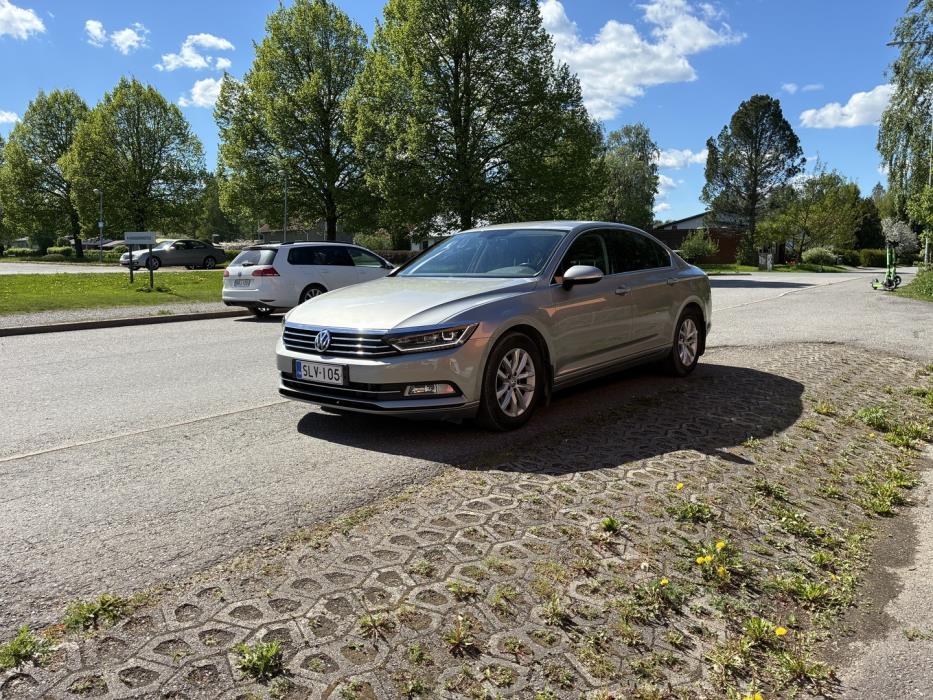 VOLKSWAGEN Passat 2016