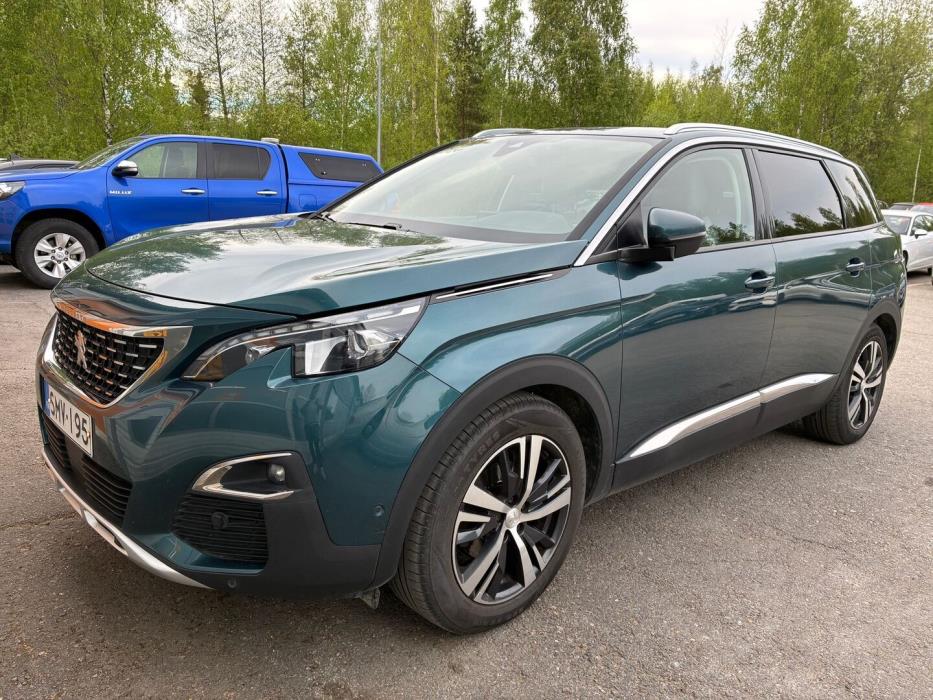 PEUGEOT 5008 2018