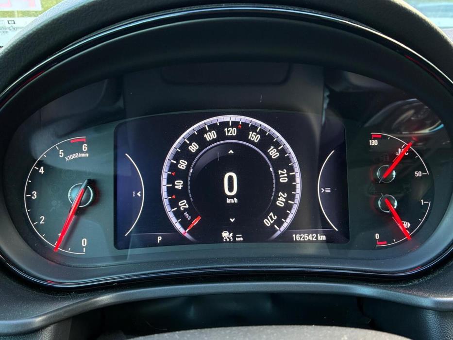OPEL Insignia 2015