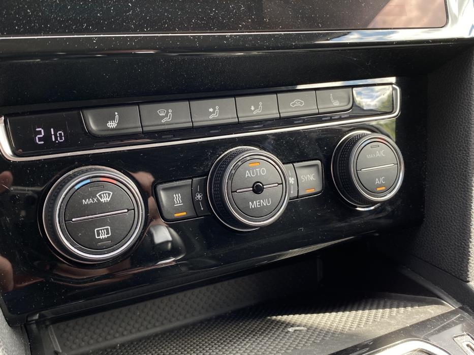 VOLKSWAGEN Passat 2020