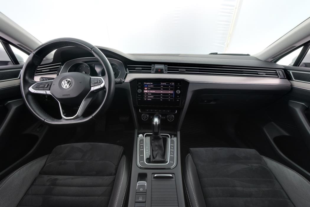 VOLKSWAGEN Passat 2020