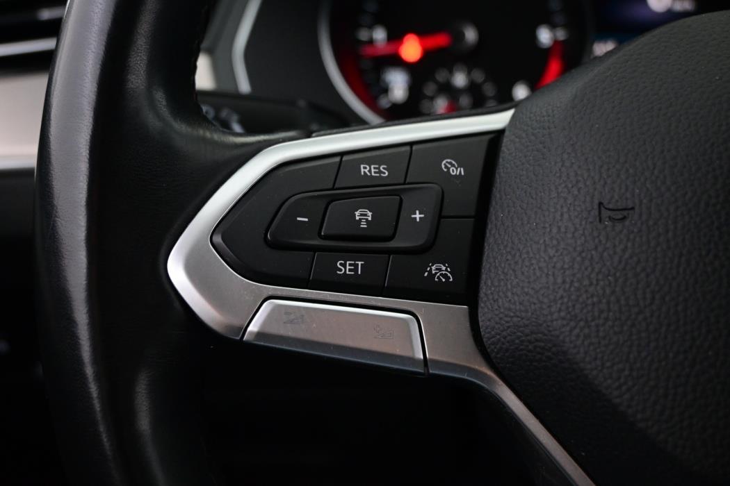 VOLKSWAGEN Passat 2020