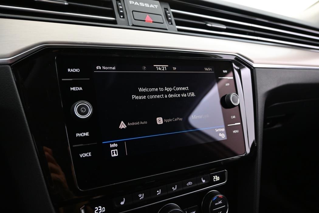 VOLKSWAGEN Passat 2020