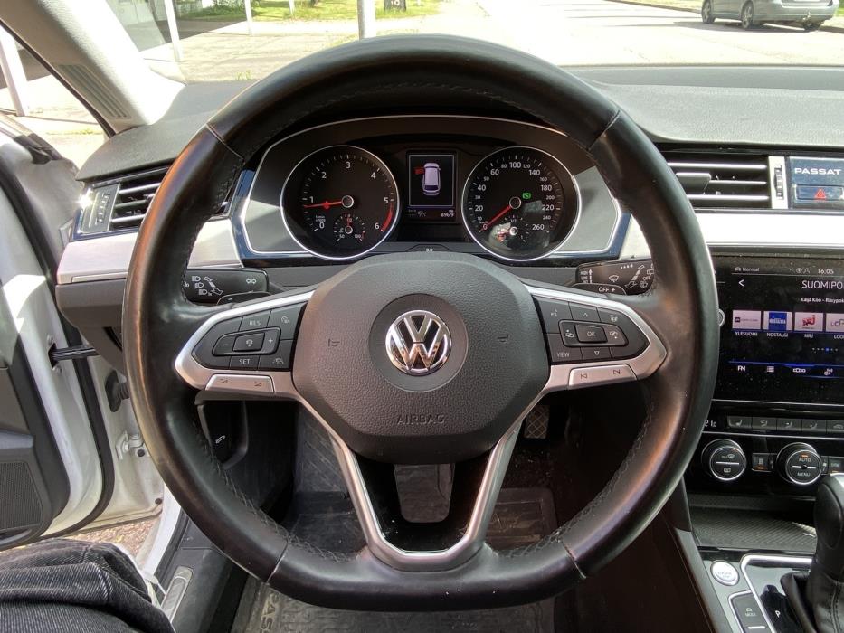 VOLKSWAGEN Passat 2020
