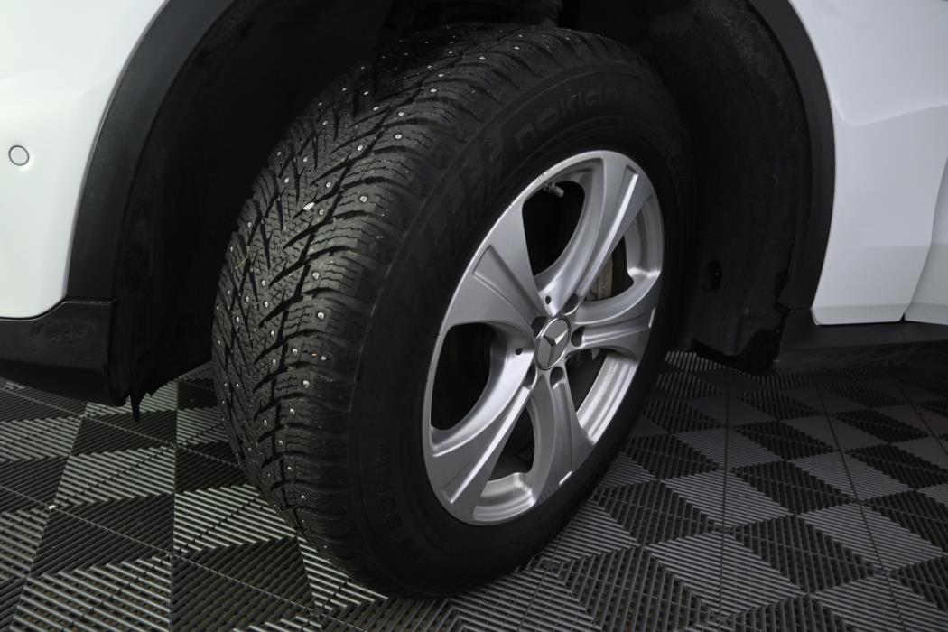 MERCEDES-BENZ GLC 2020