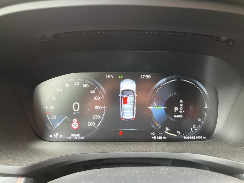 VOLVO V60 2021