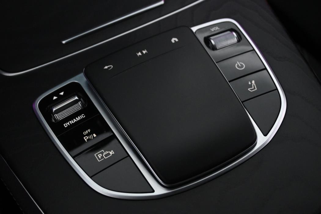 MERCEDES-BENZ E 2021