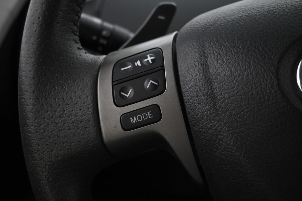TOYOTA Yaris 2010
