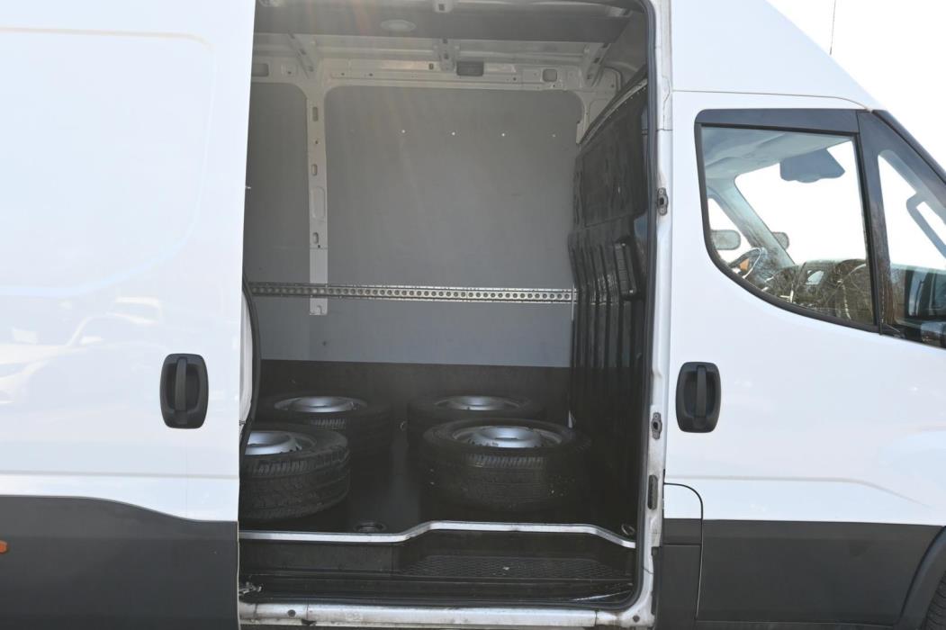 IVECO DAILY 2021
