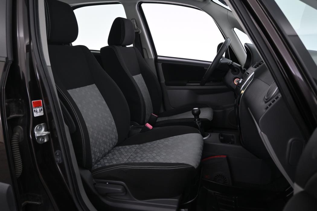 SUZUKI SX4 2013