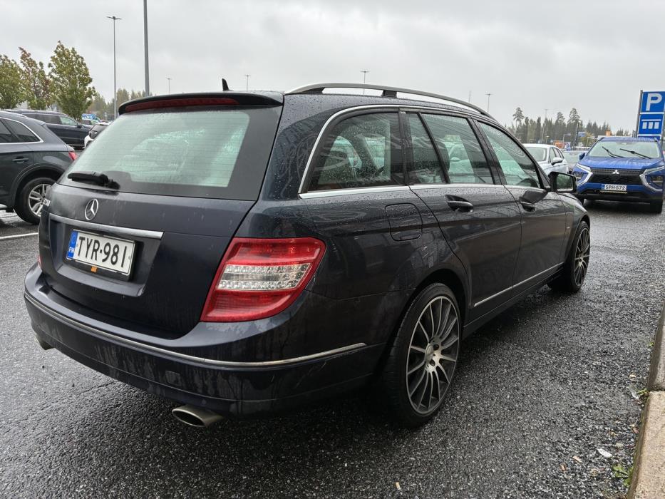 MERCEDES-BENZ C 2009