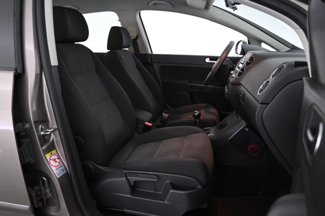 VOLKSWAGEN Golf Plus 2012