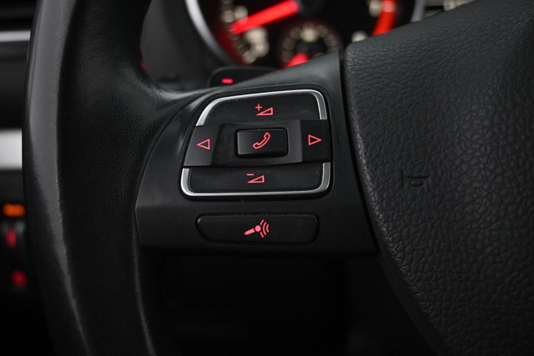 VOLKSWAGEN Golf 2011