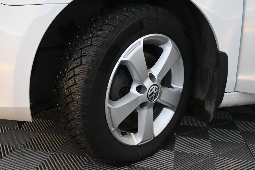 VOLKSWAGEN Golf 2011