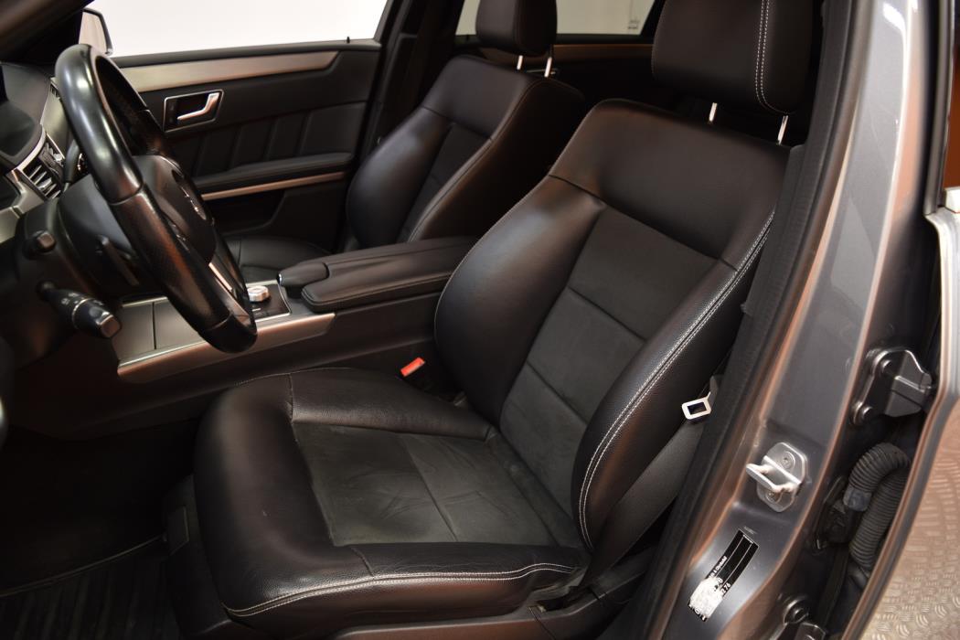 MERCEDES-BENZ E 2012