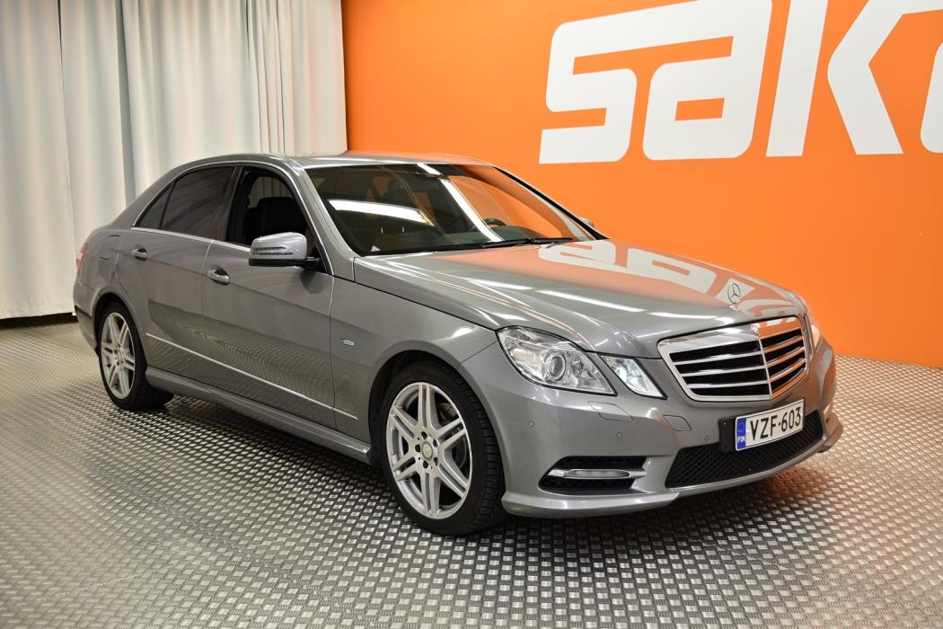 MERCEDES-BENZ E 2012