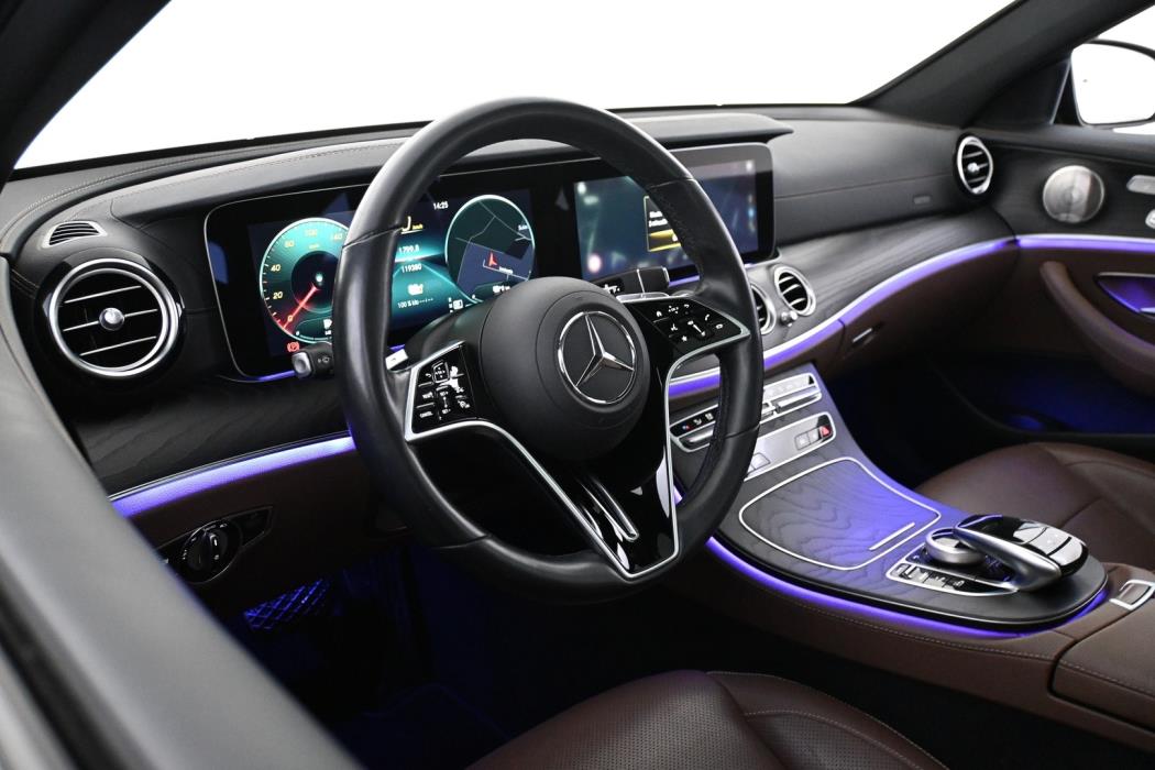 MERCEDES-BENZ E 2022