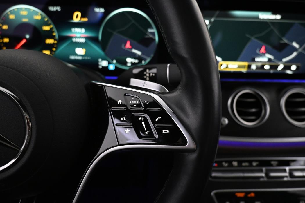 MERCEDES-BENZ E 2022