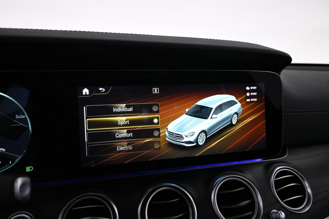 MERCEDES-BENZ E 2022