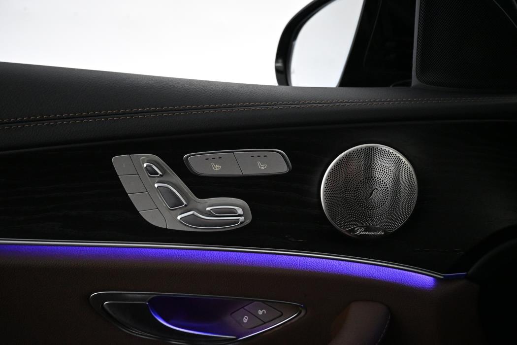 MERCEDES-BENZ E 2022