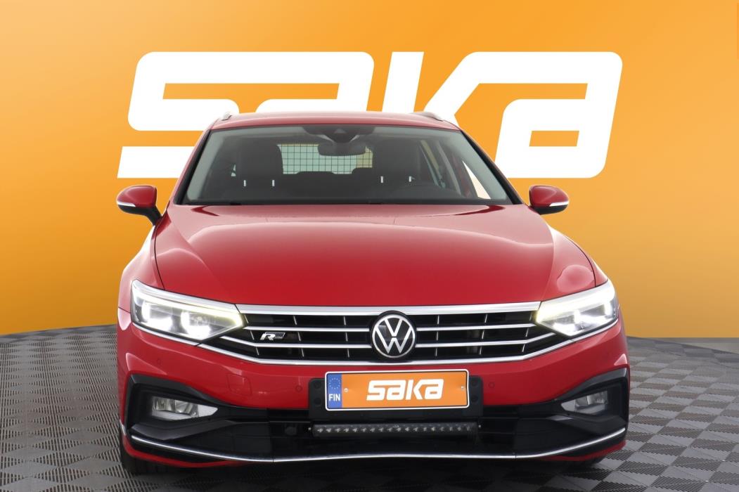 VOLKSWAGEN Passat 2021