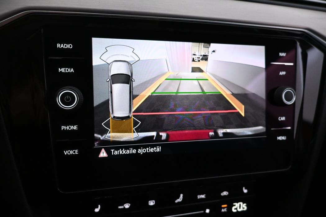 VOLKSWAGEN Passat 2021