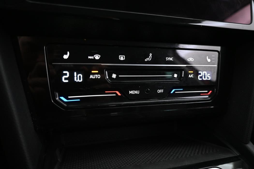 VOLKSWAGEN Passat 2021