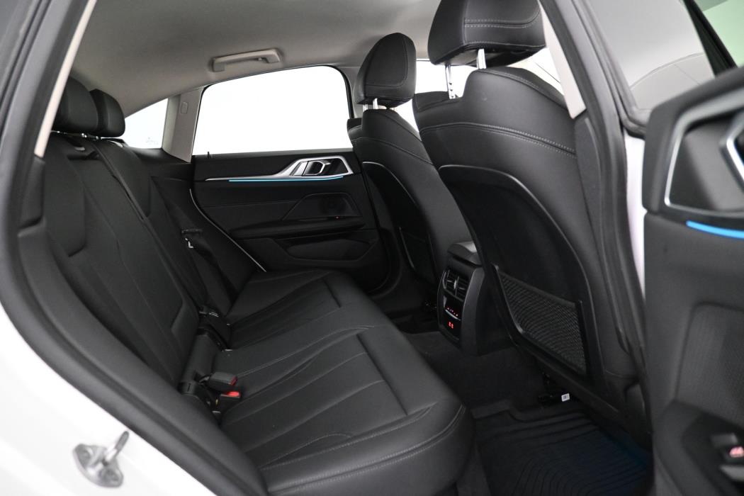 BMW i4 2024