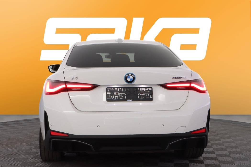 BMW i4 2024
