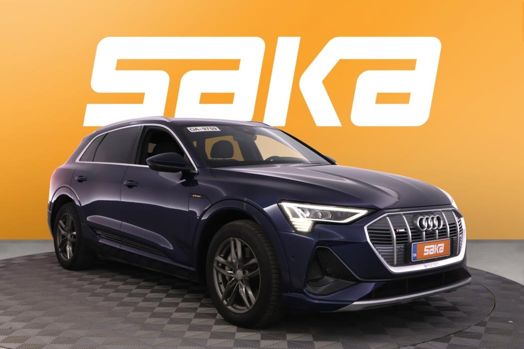 AUDI e-tron 2023
