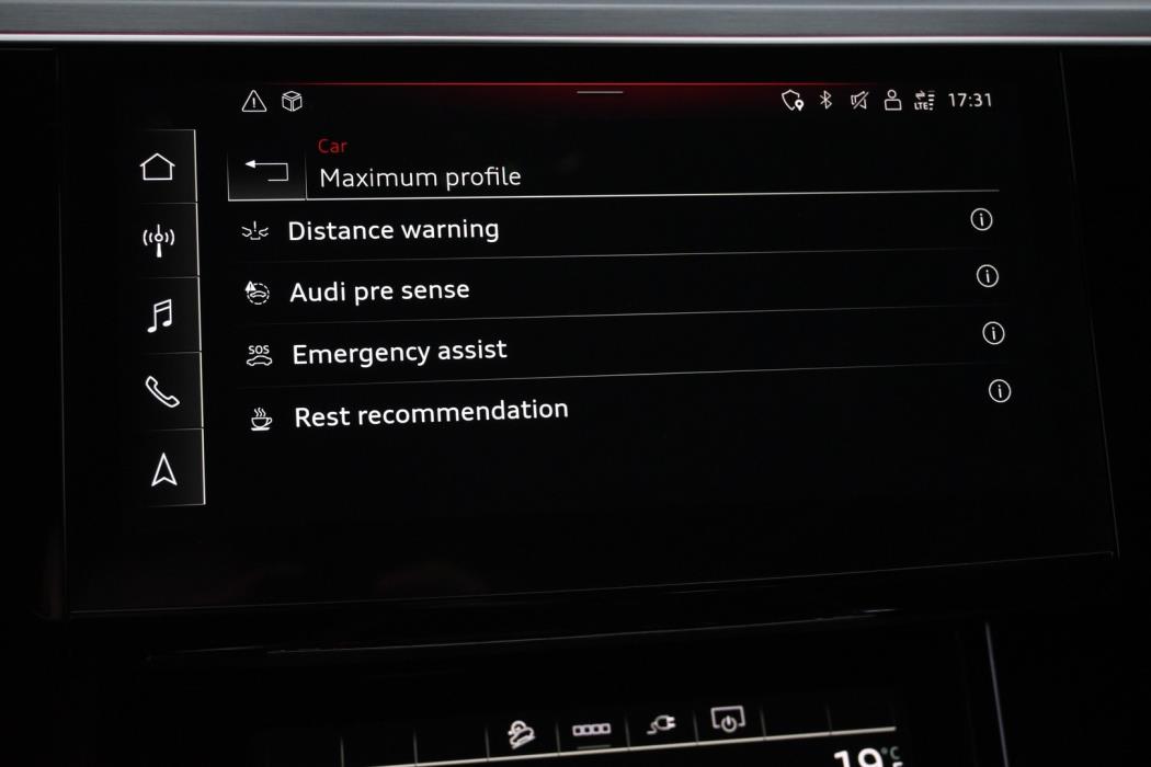 AUDI e-tron 2023