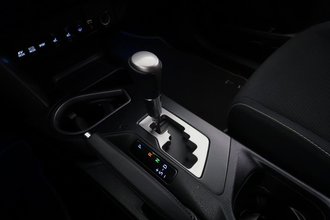 TOYOTA RAV4 2017