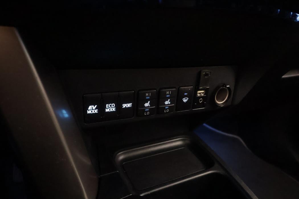 TOYOTA RAV4 2017