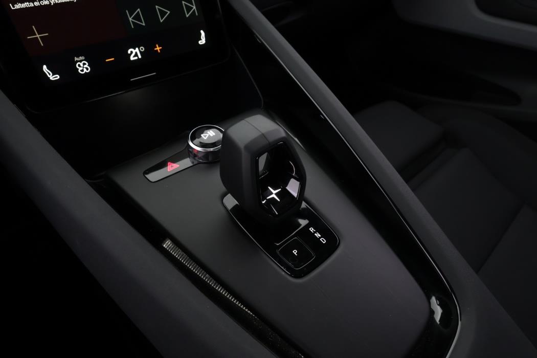 POLESTAR 2 2025