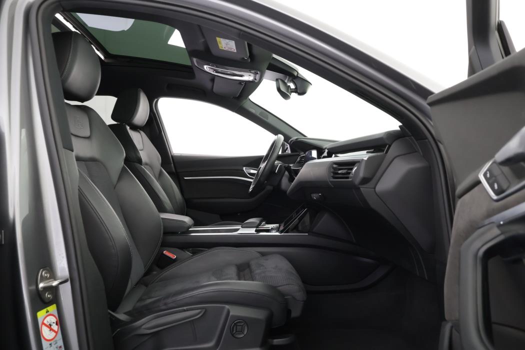 MERCEDES-BENZ EQC 2021