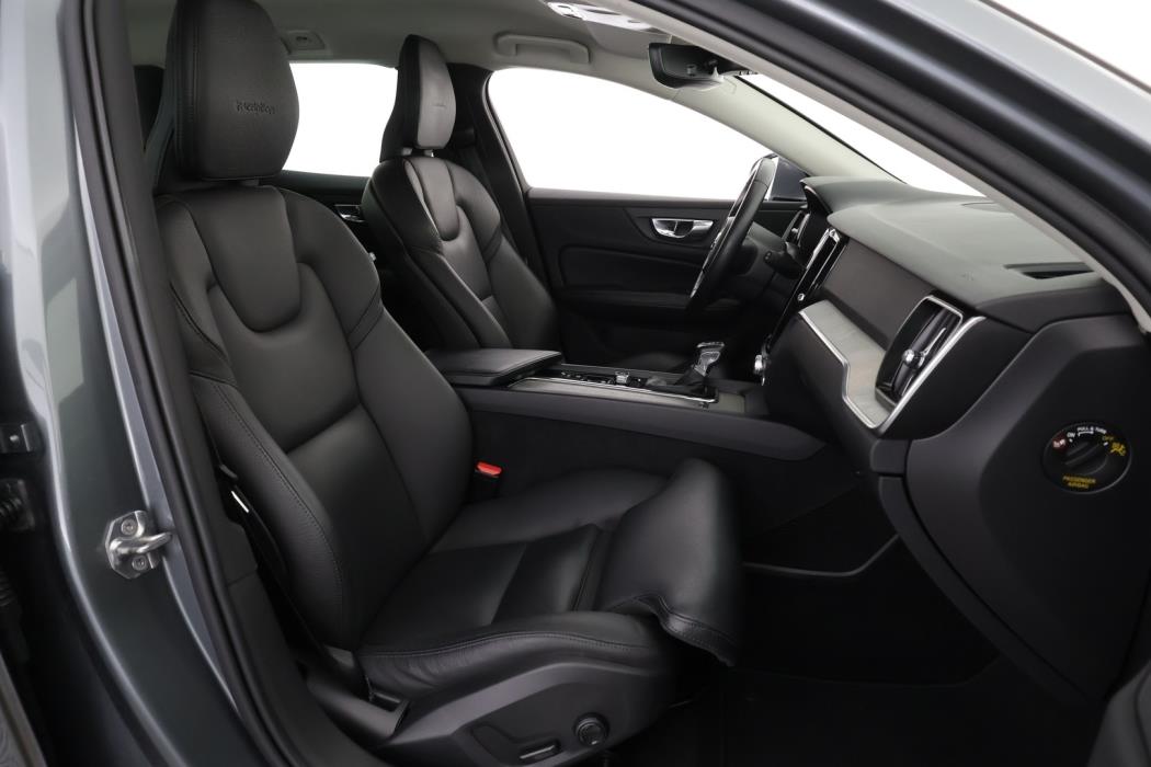 VOLVO V60 2019