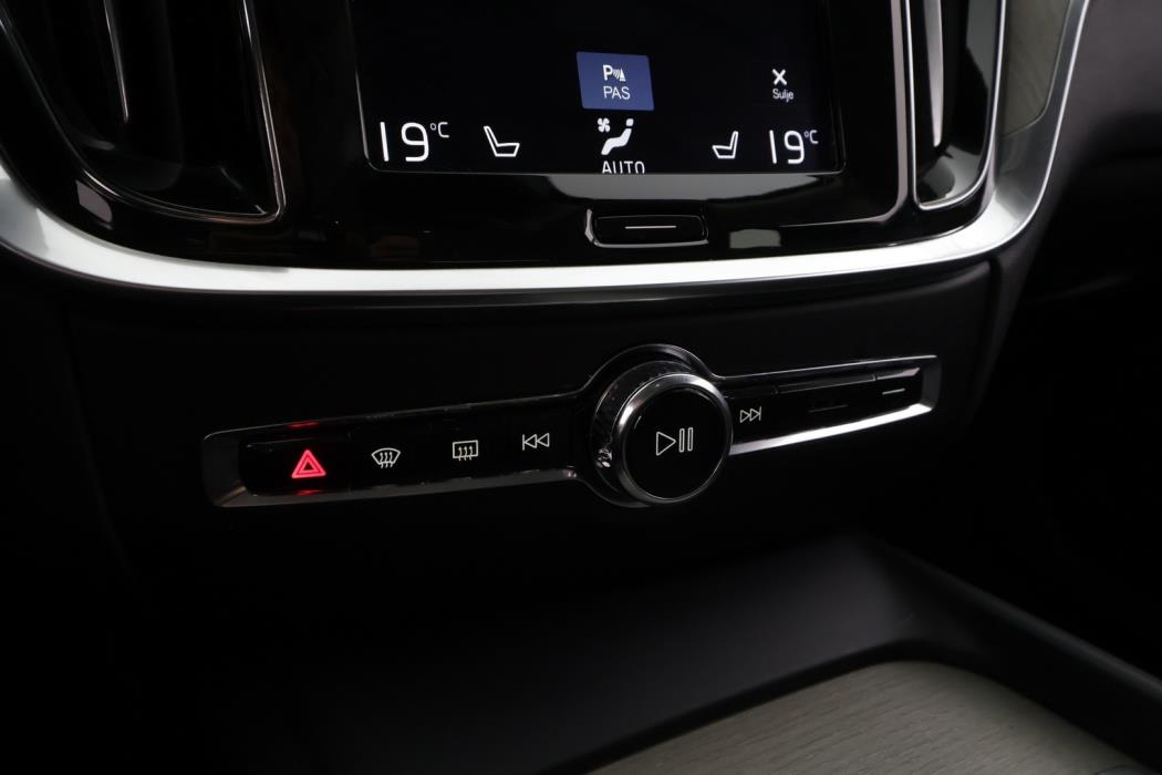 VOLVO V60 2019
