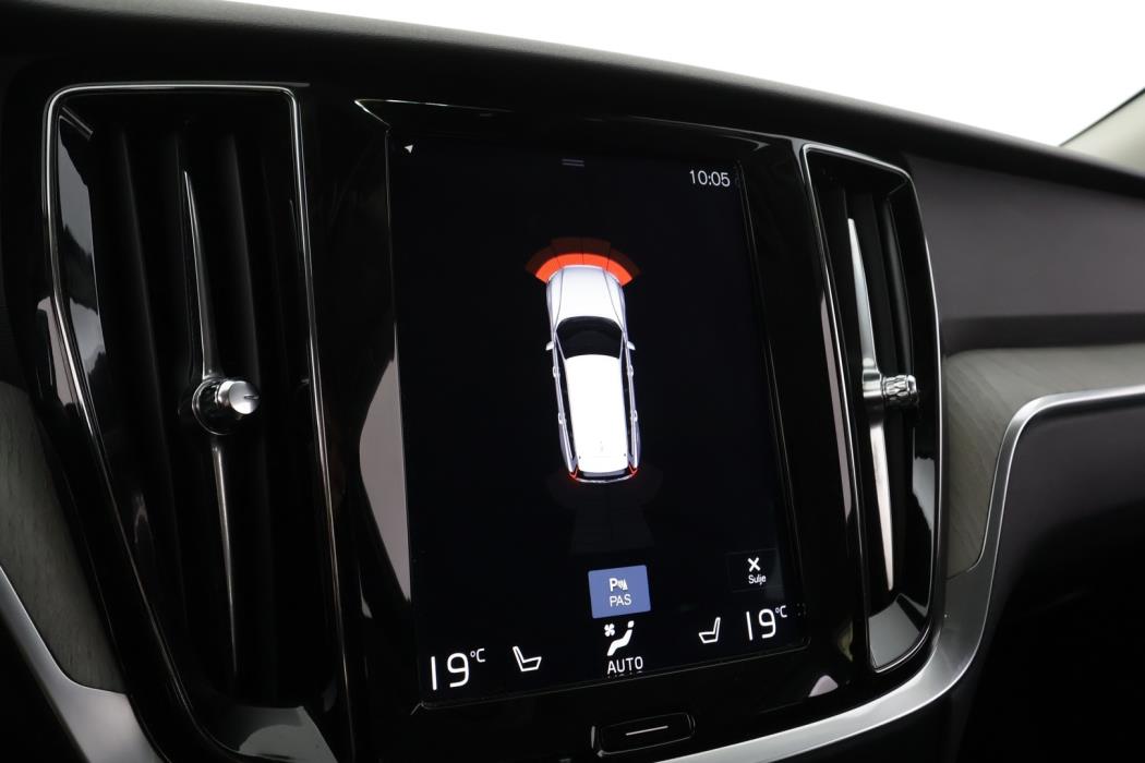 VOLVO V60 2019