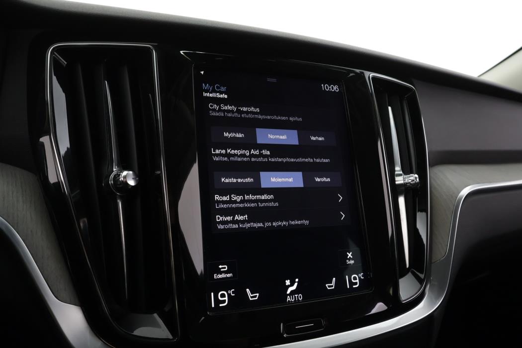 VOLVO V60 2019