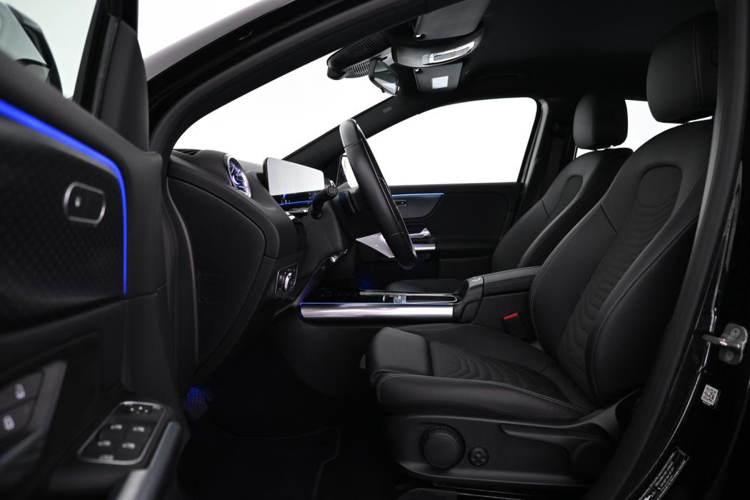 MERCEDES-BENZ EQA 2025